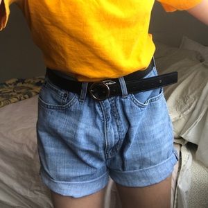 vintage mom jean Levi’s shorts